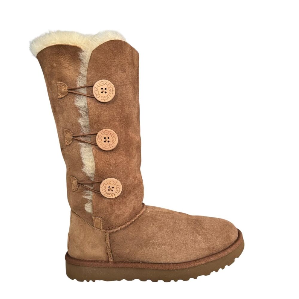 UGG Boots Womens Size 8 Brown Bailey Button Triplet II Shearling Tall Suede
